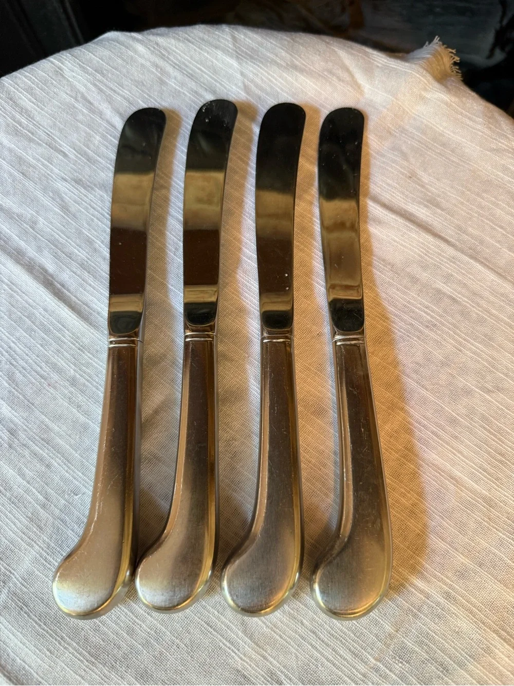 Set of 4 Oneida Paul Revere Pistol Grip Butter Dinner Knives 9”